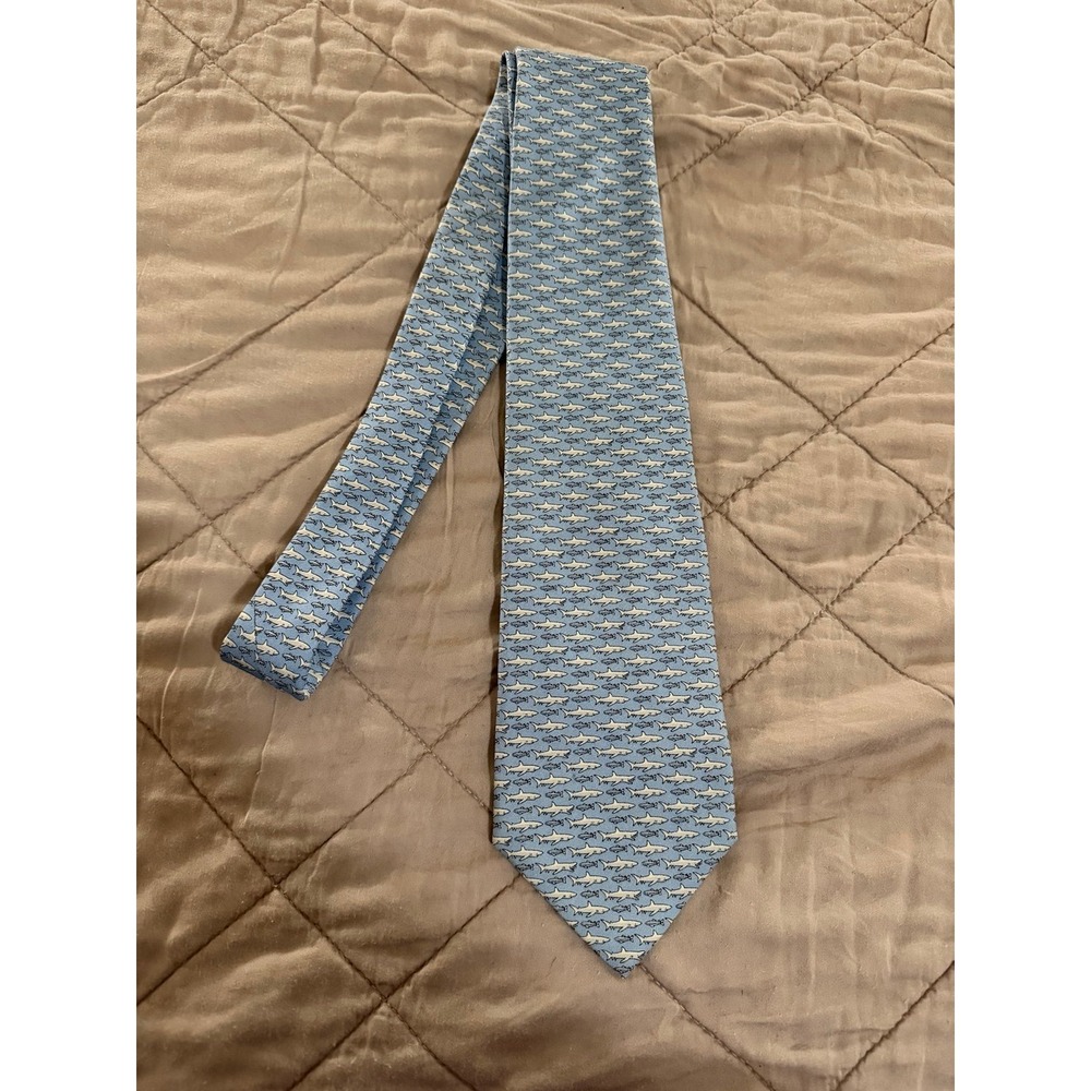 Vineyard vines men's tie